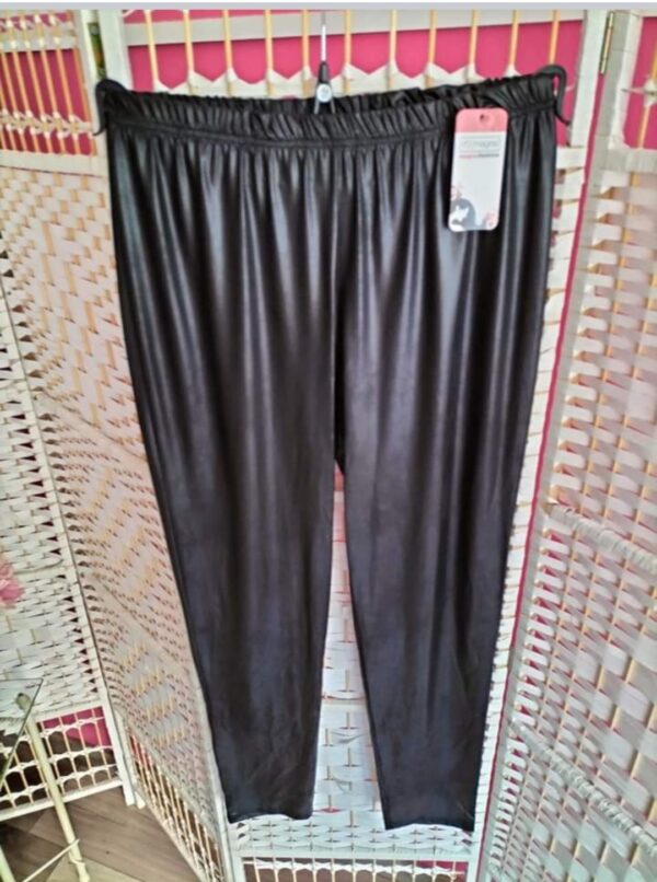 Leather look legging van magna
